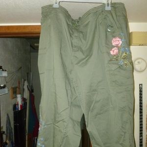 WOMAN'S STYLE & CO PLUS SIZE SZ 24W OLIVE PANTS